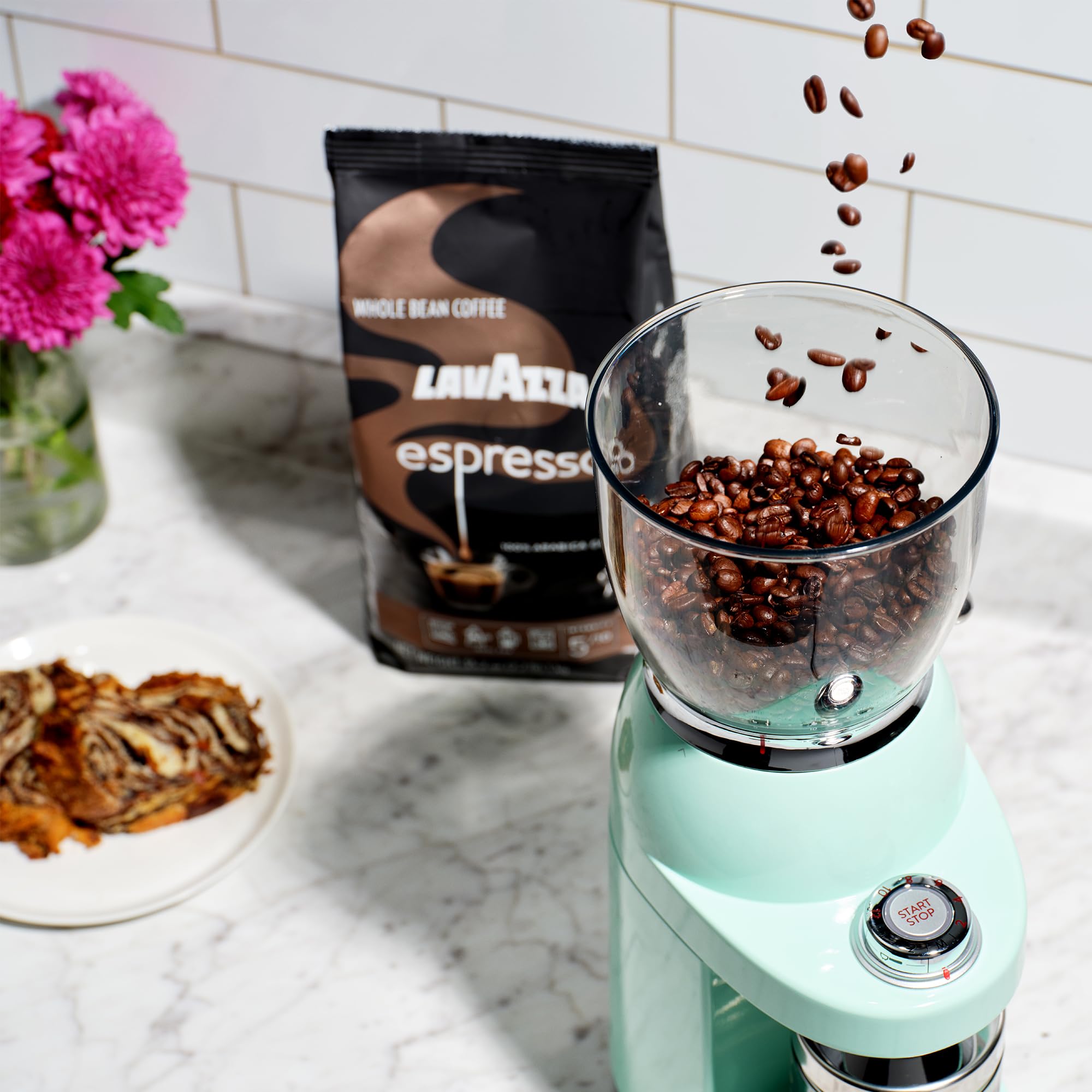 Lavazza Super Crema Whole Bean Coffee, Medium Espresso Roast, Arabica and Robusta Blend, 2.2 lb Bag, Package May Vary (Pack of 1)